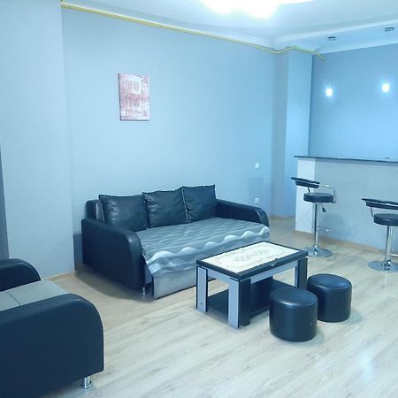Apartment White Magnolia Μπατούμι Εξωτερικό φωτογραφία